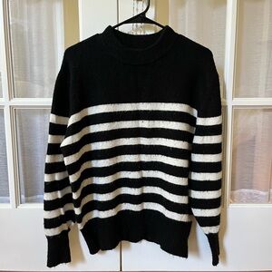 Yellow-green fitted turtle neck sweater